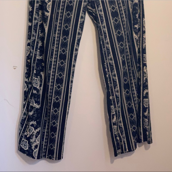 Wilde Palazzo Pants - Picture 3 of 3